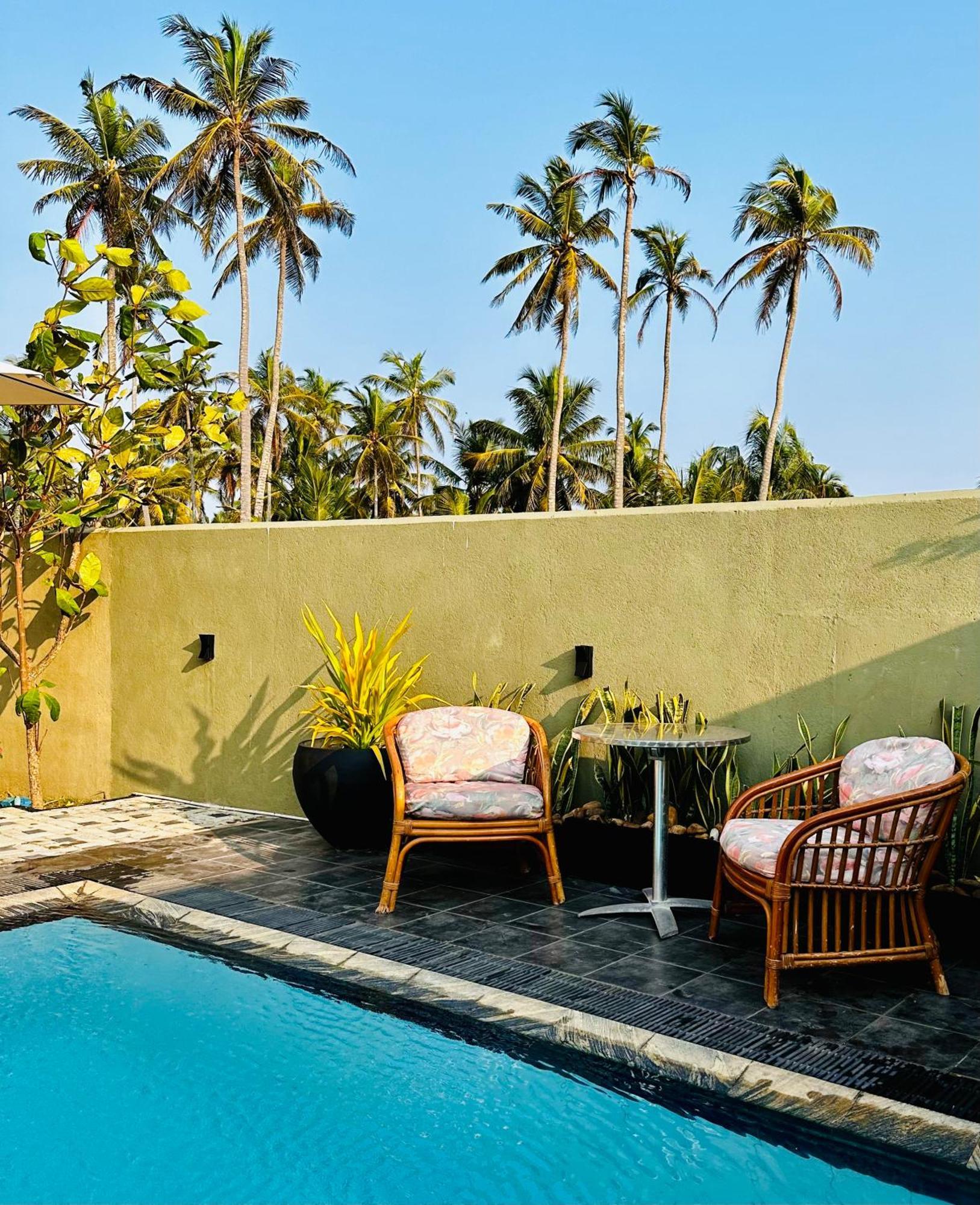 Luna Waves Negombo Exterior foto